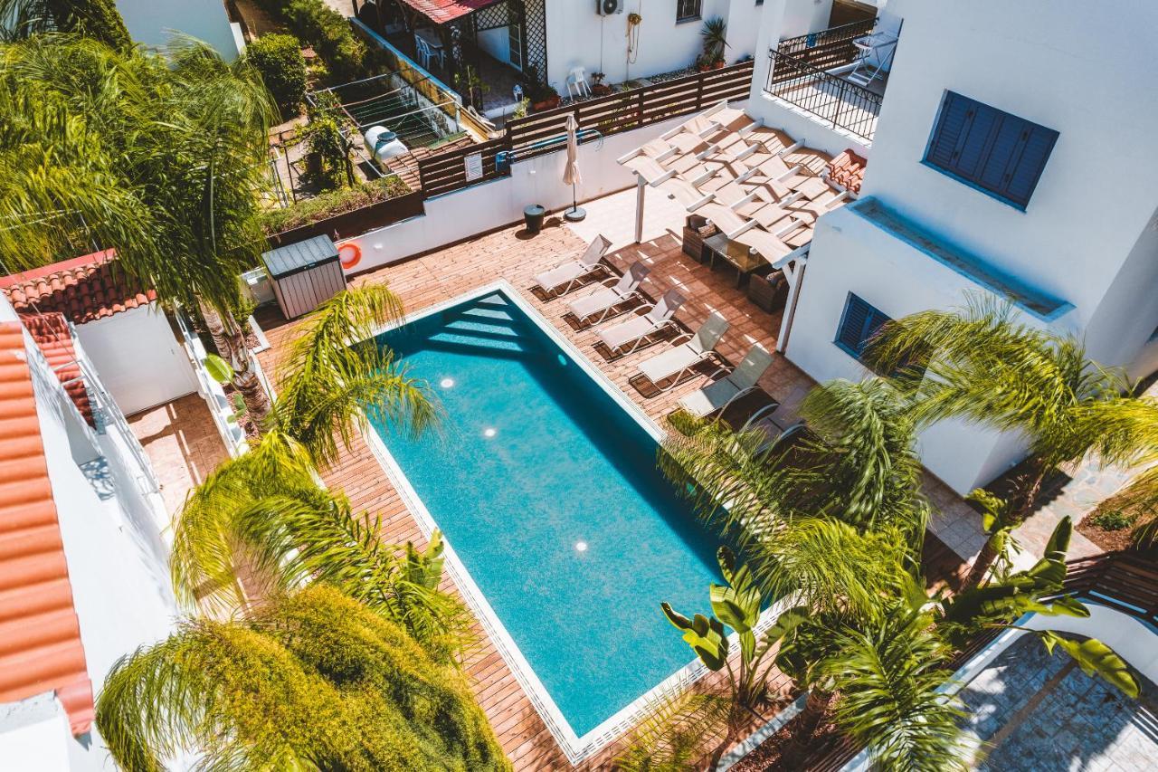 Amphitrite Villa Паралімні Екстер'єр фото